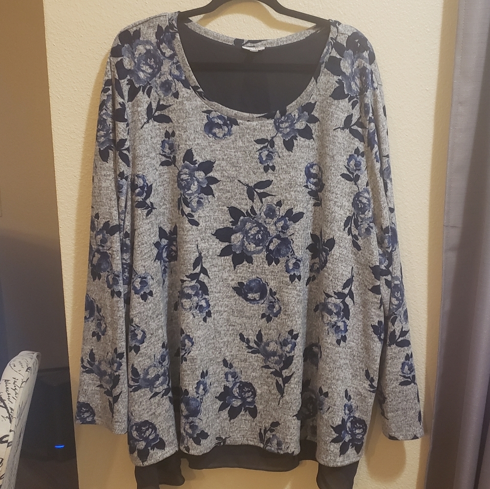 AVENUE Floral Blue & Grey Long Sleeve Top